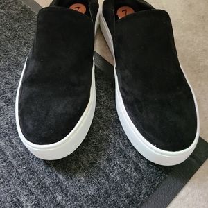 Steve madden slip on fashion sneakers